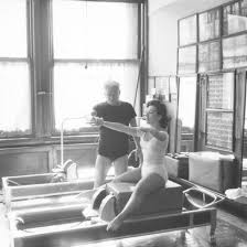 Pilates Reformer: cos’è, come funziona e perché è più efficace del Matwork